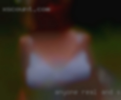 Anyone real and serious on this women nude site?