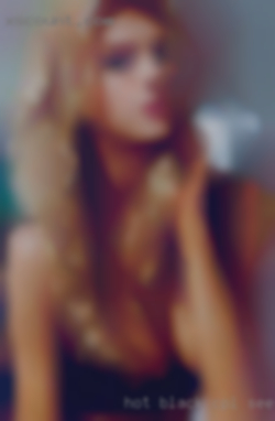 Hot black cpl seeking a gentleman swingers or cpls in Houston.