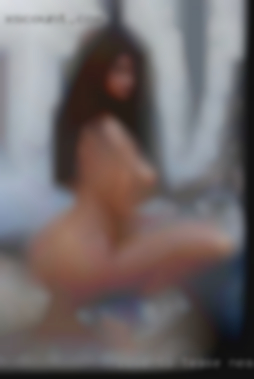 Love to tease near Pearland, fondle buddy fuck and give bj's.